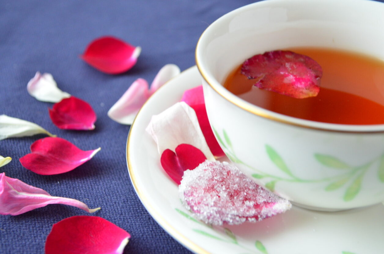 ローズシュガー 紅茶に添えて