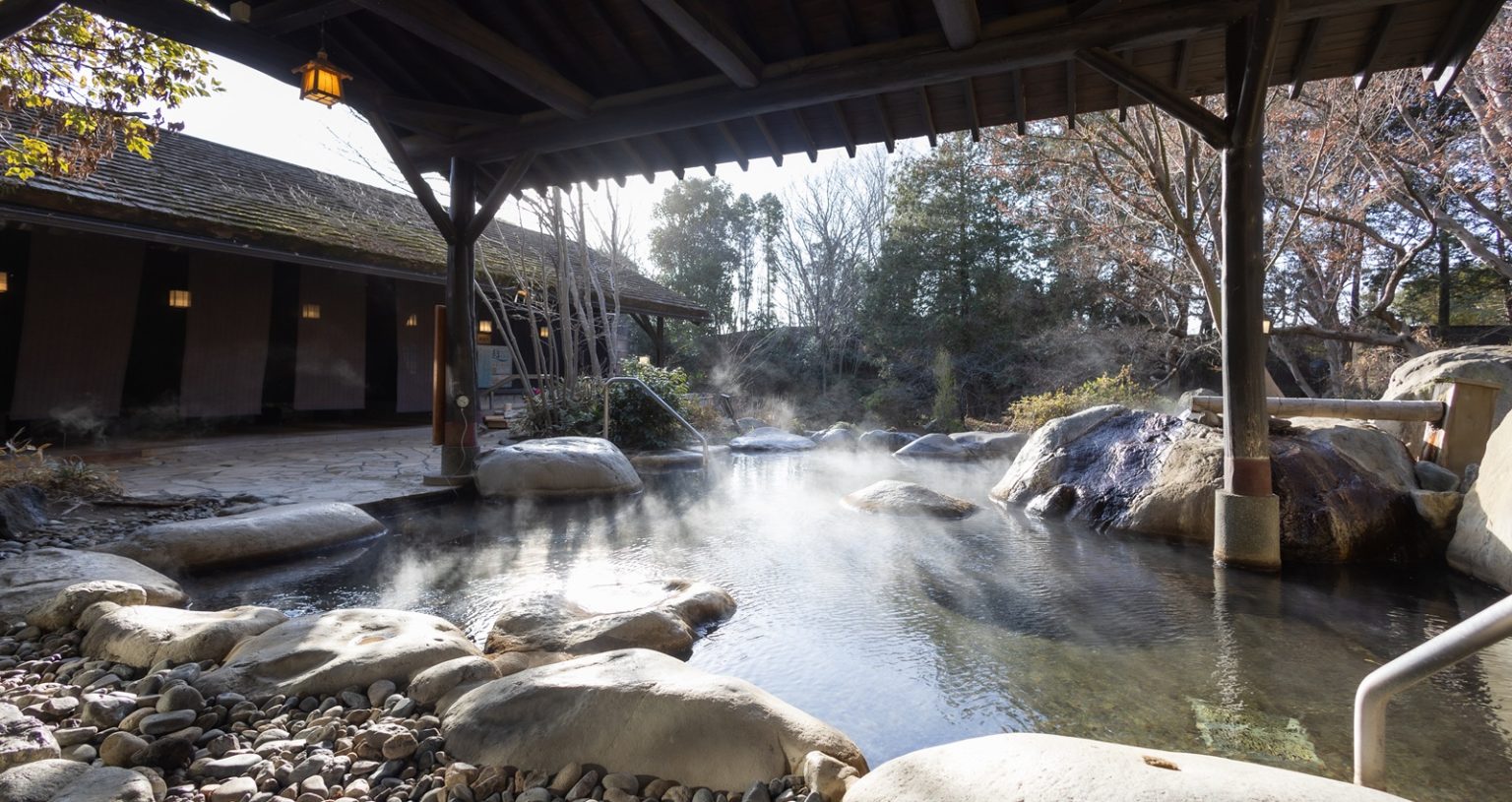 温泉リゾート「深谷花園温泉 花湯の森」でゆったり贅沢なひとときを