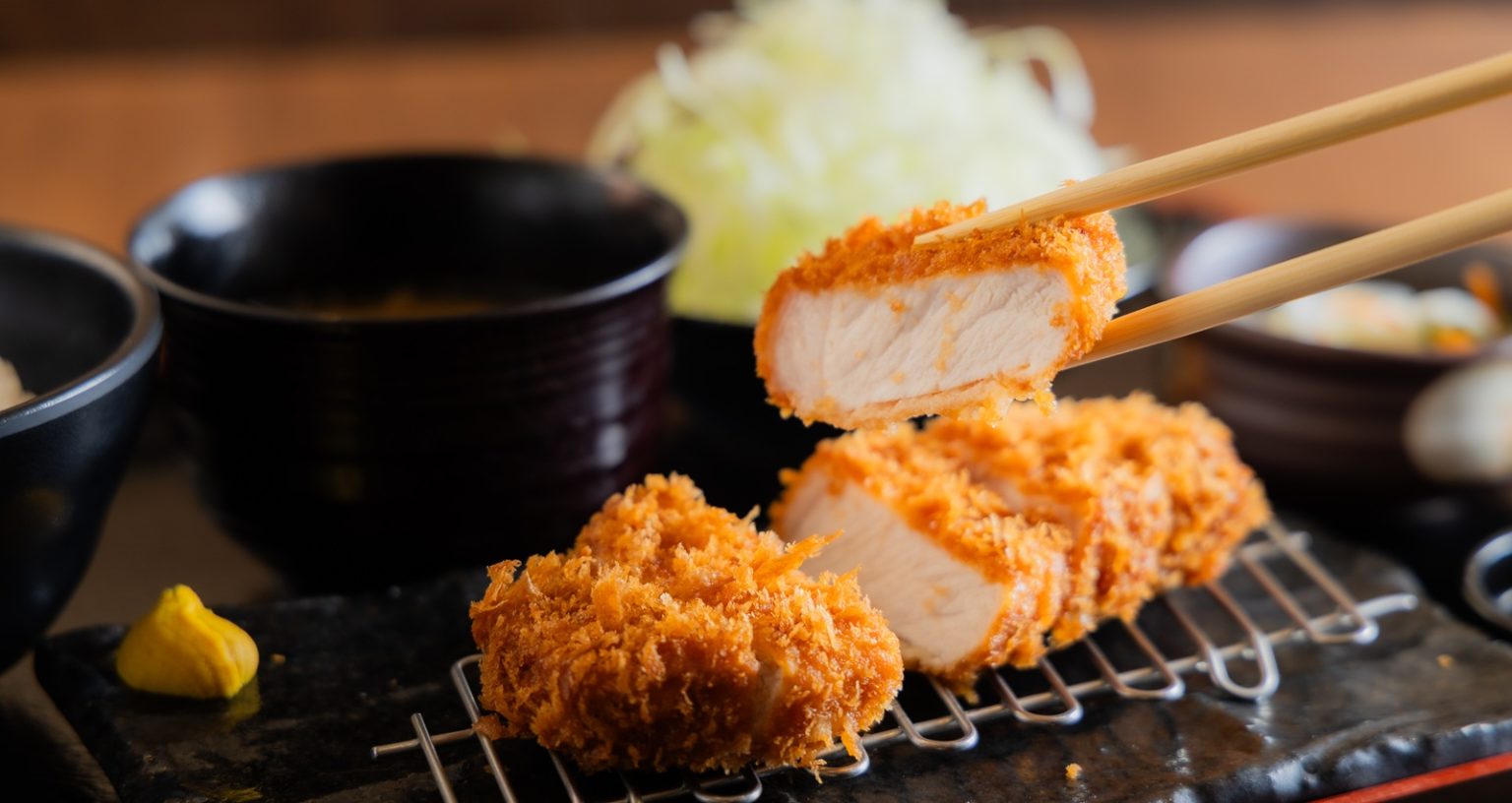 ブランド豚が深谷で味わえる！「とんかつ&ハンバーグ たくとみ」のこだわりを堪能